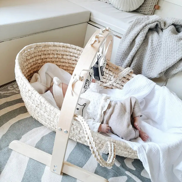 Corn Husk Moses Basket with Insert