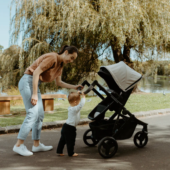 Edwards Co Oscar M2 Pram Built With UPF50+ DOPE Canopy