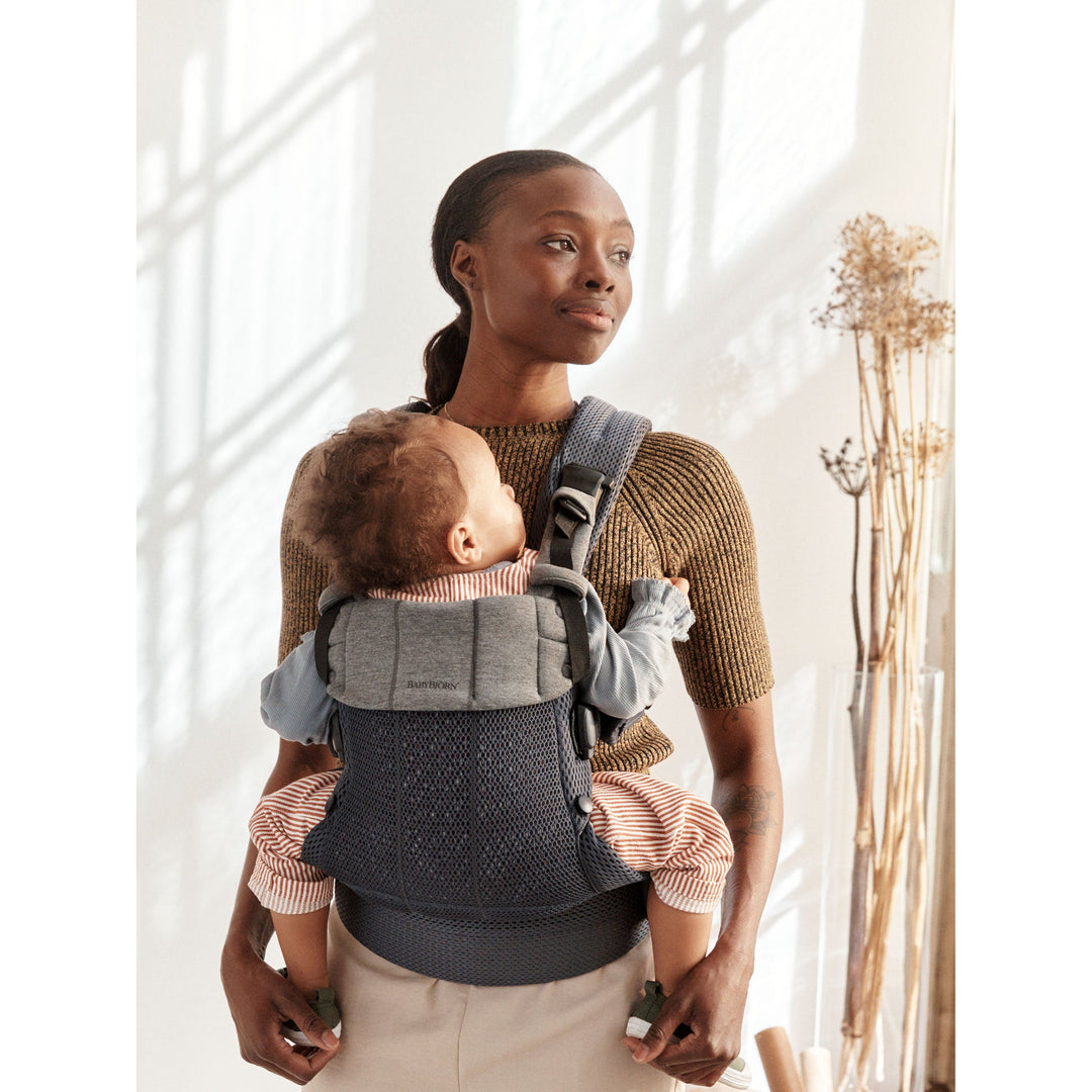 BABYBJÖRN Baby Carrier Harmony ダークグレー Baby Carrier Harmony—comfy, padded back support | BabyBjörn